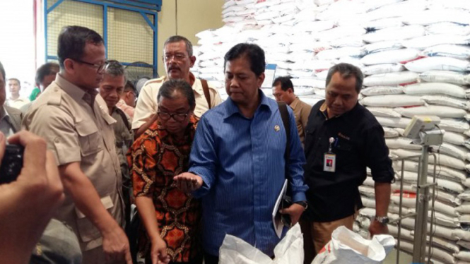 Komisi IV meninjau gedung Bulog divre Aceh