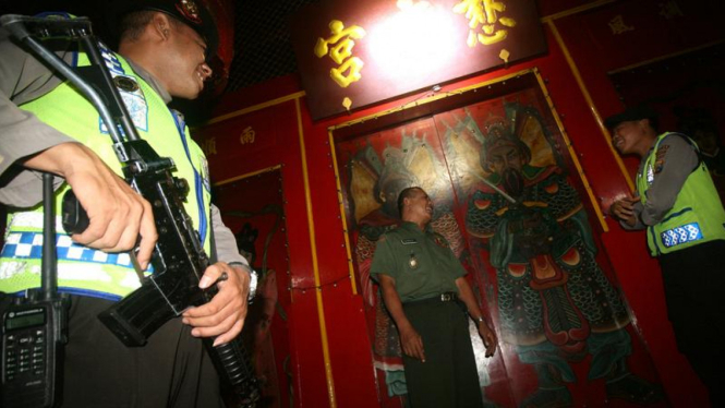 Pengamanan tempat ibadah pasca kerusuhan Tanjungbalai