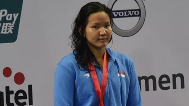 Perenang putri Indonesia di Olimpiade Rio 2016, Yessy Venisia Yosaputra