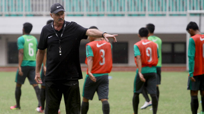 Pelatih timnas Indonesia, Alfred Riedl