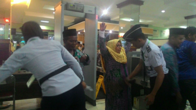 Jemaah haji dari Embarkasi Surabaya