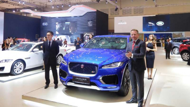 Jaguar F-Pace di GIIAS 2016.