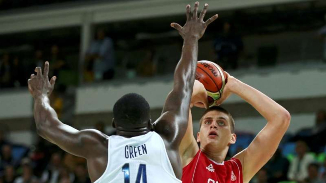 Duel Amerika Serikat vs Serbia di cabor basket Olimpiade 2016