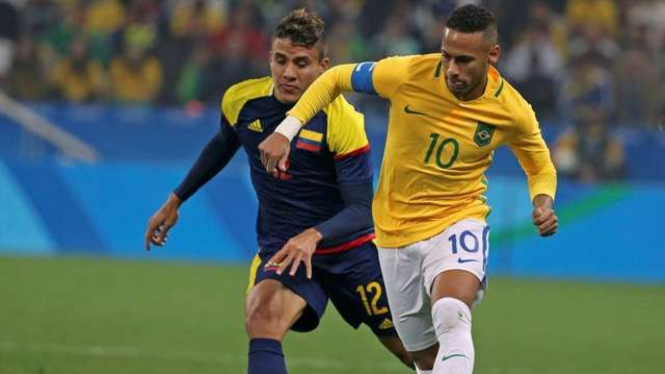 Neymar (kanan) dalam laga Olimpiade Rio 2016, Brasil vs Kolombia