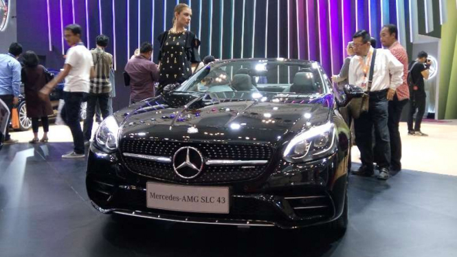 Mercedes-AMG SLC 43.