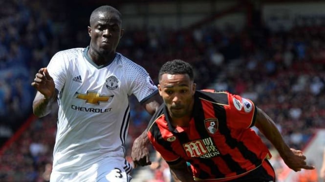 Bek Manchester United, Eric Bailly (kiri) saat melawan Bournemouth 