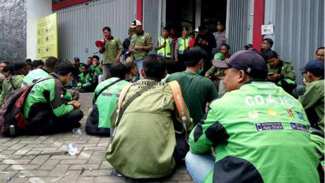 Pengemudi Gojek di Yogyakarta protes penurunan tarif