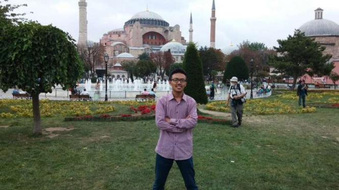 Handika Lintang Saputra, Mahasiswa Indonesia yang ditahan Turki.