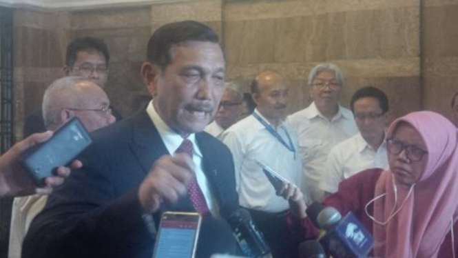 PLT Menteri ESDM Luhut Binsar Pandjaitan 