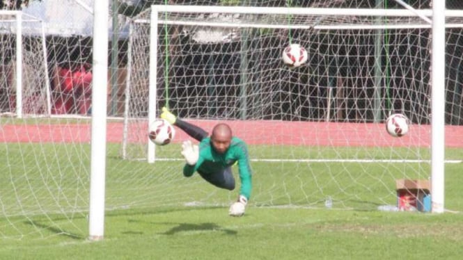 Kiper TImnas U-19, Awan Setho