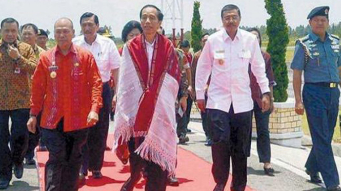 Presiden Jokowi Tampil di Karnaval Kemerdekaan Pesona Danau Toba /www.goriau.com