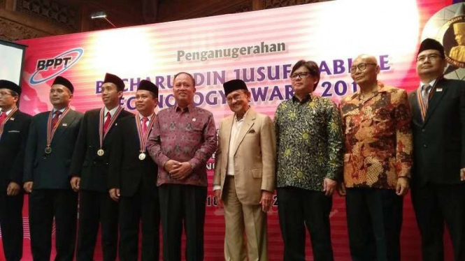 Tim farmasi dari BPPT peraih BJ Habibie Technology Award