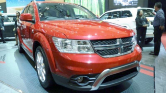 Beli Dodge Journey di GIIAS 2016, Dapat Dua Paket Menarik