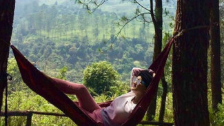 Liburan Murah Ala Julia Perez di Lembang