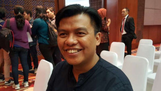 Cegah Dampak Buruk Medsos, Luangkan Waktu Mendengarkan Anak