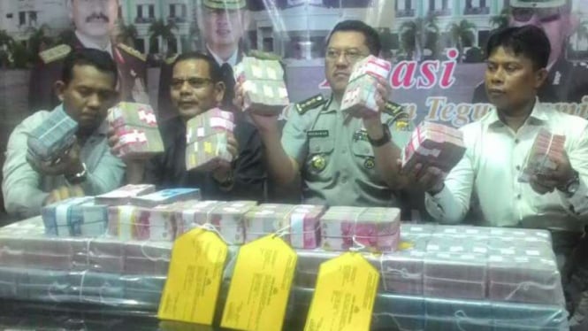 Barang bukti penggelapan pajak di Bireuen, Aceh 