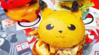 Mencicipi Uniknya Burger Pokemon