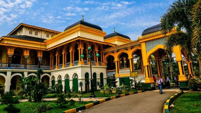 Istana Maimun, Medan.
