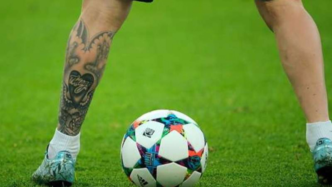 Tatto di betis kaki kiri Messi