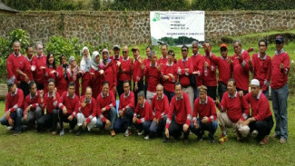 Menanam Pohon Menanam Harapan