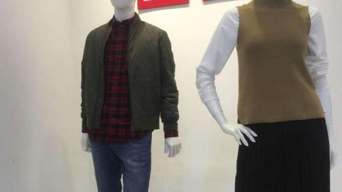 Koleksi busana gaya LifeWear Uniqlo