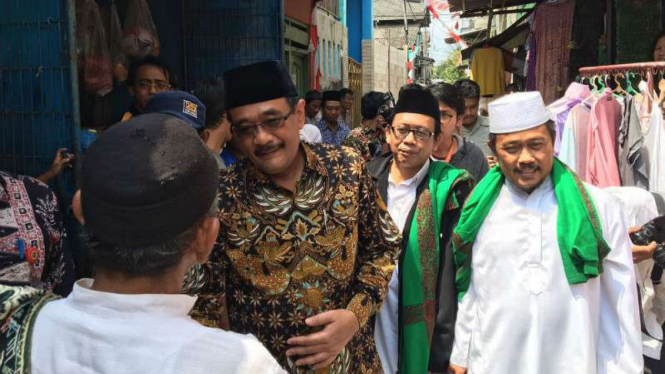Wagub DKI Djarot Saiful Hidayat bertemu warga di Koja, Jakarta Utara