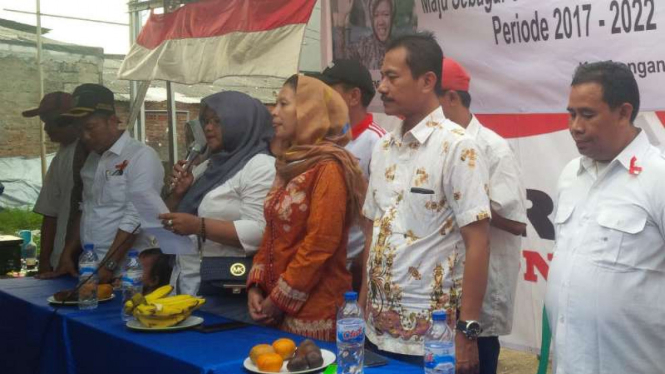 Deklarasi warga kampung Basmol agar Tri Rismaharini ikut Pilkada DKI Jakarta