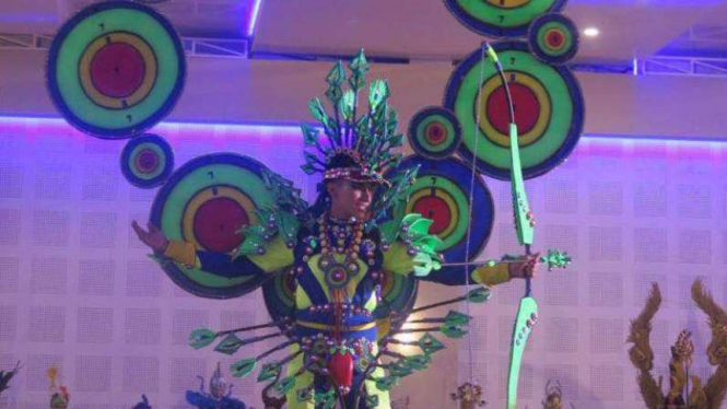 Peserta di Jember Fashion Carnaval