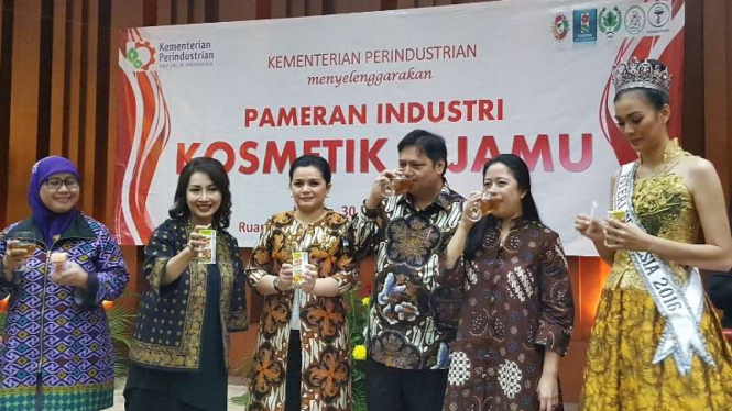 Pameran Industri Kosmetik dan Jamu di Kementerian Perindustrian