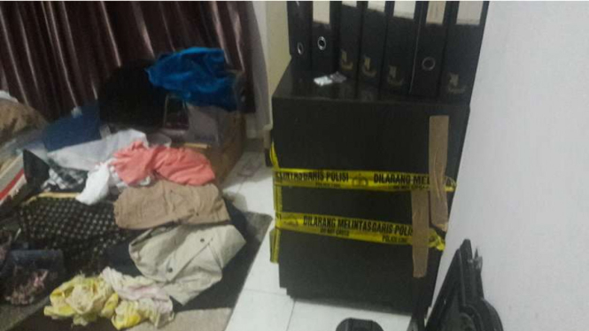 Brankas milik Gatot Brajamusti, Ketua Umum PARFI yang tertangkap karena menggunakan narkoba di Nusa Tenggara Barat. Brankas ini tak bisa dibuka lantaran Gatot lupa kodenya, Kamis (1/9/2016).
