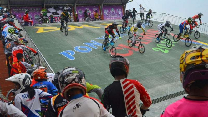 Test venue BMX di PON 2016 Jawa Barat