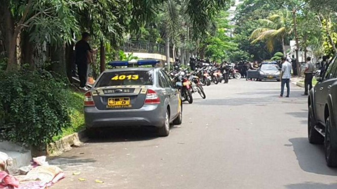 Penyanderaan di Pondok Indah.