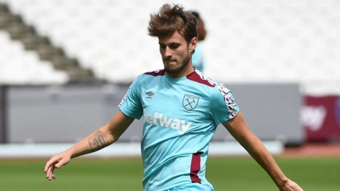 Gelandang West Ham United, Havard Nordtveit