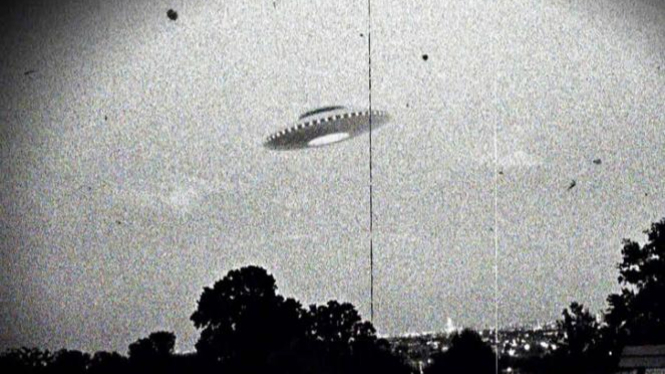 Ilustrasi penampakan UFO.