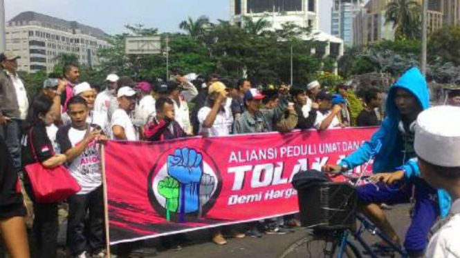 Aliansi Tolak Ahok unjuk rasa di Monas, Jakarta, Minggu, 4 September 2016.