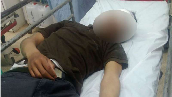 Yusuf, petugas Sudinsos Jakarta Barat terbaring di rumah sakit