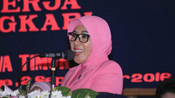 Istri Kapolri  Jenderal Tito Karnavian, Tri Suswati