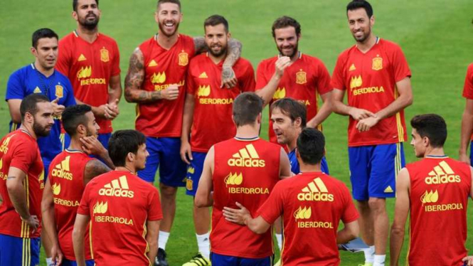 Pemain Spanyol berlatih jelang menghadapi Liechtenstein 