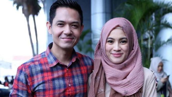 Dude Harlino dan Alyssa Soebandono