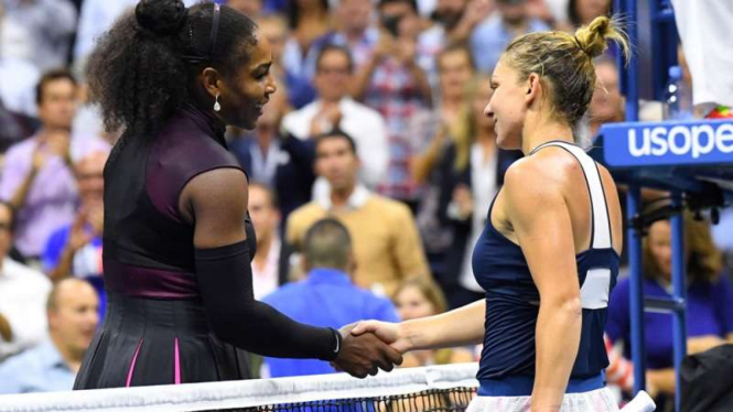 Simona Halep saat berhadapan dengan Serena Williams 
