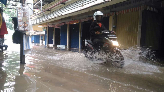 Banjir di Pasar Cipulir, Kamis, 8 September 2016