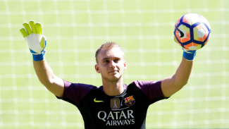 Kiper Cadangan Barcelona Diminati 3 Raksasa Eropa