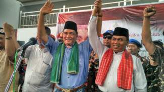 Yusril Gaet Sekda DKI Lawan Ahok di Pilkada
