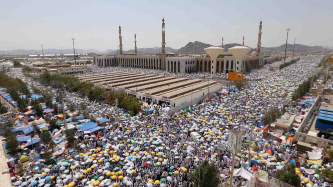 Puncak Ibadah Haji, Jutaan Jemaah Memadati Arafah