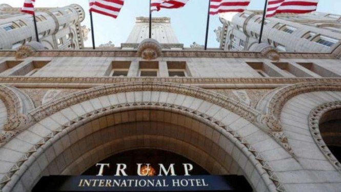 Hotel bertaraf internasional milik Donald Trump di Washington DC, AS.