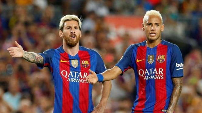 Neymar (kiri) saat masih di Barcelona.