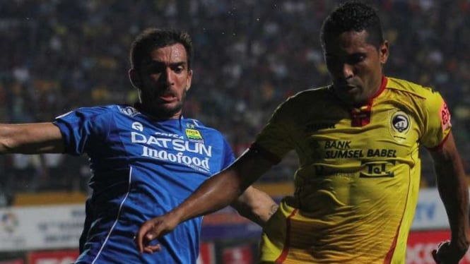 Bek Persib Bandung, Vladimir Vudjovic