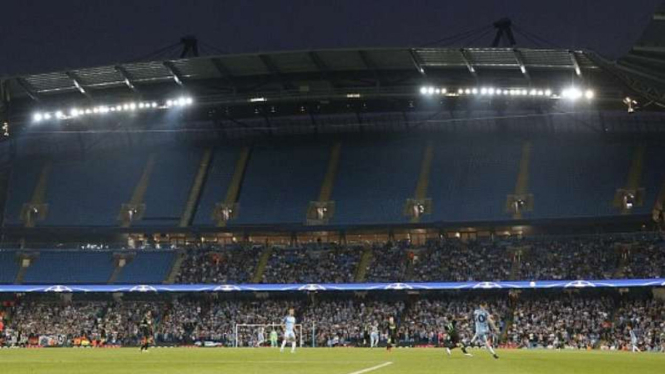 Kandang Manchester City, Etihad Stadium.
