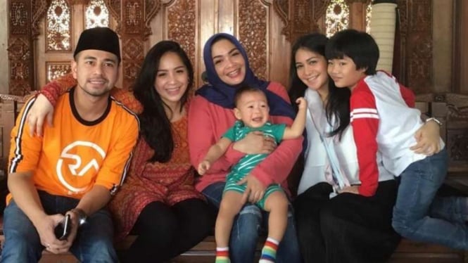 Keluarga Raffi dan Gigi