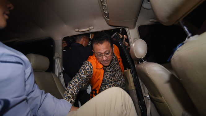 Mantan Ketua DPD Irman Gusman saat ditangkap KPK.